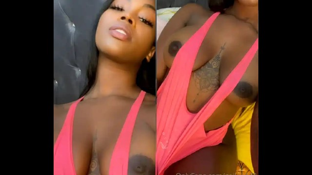 Gailen La Moyeta Super Caliente Muestra La Tetas