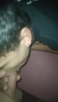 Gay pasivo comiendo polla grande